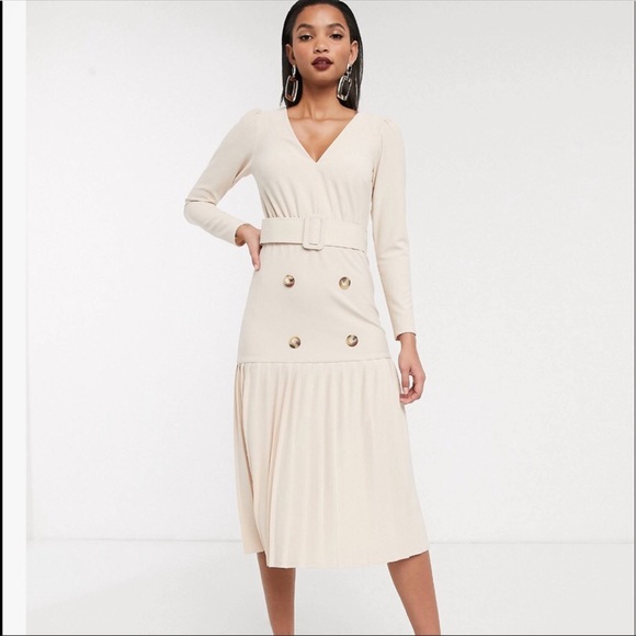 ASOS Dresses & Skirts - Beautiful midi pleaded cream dress